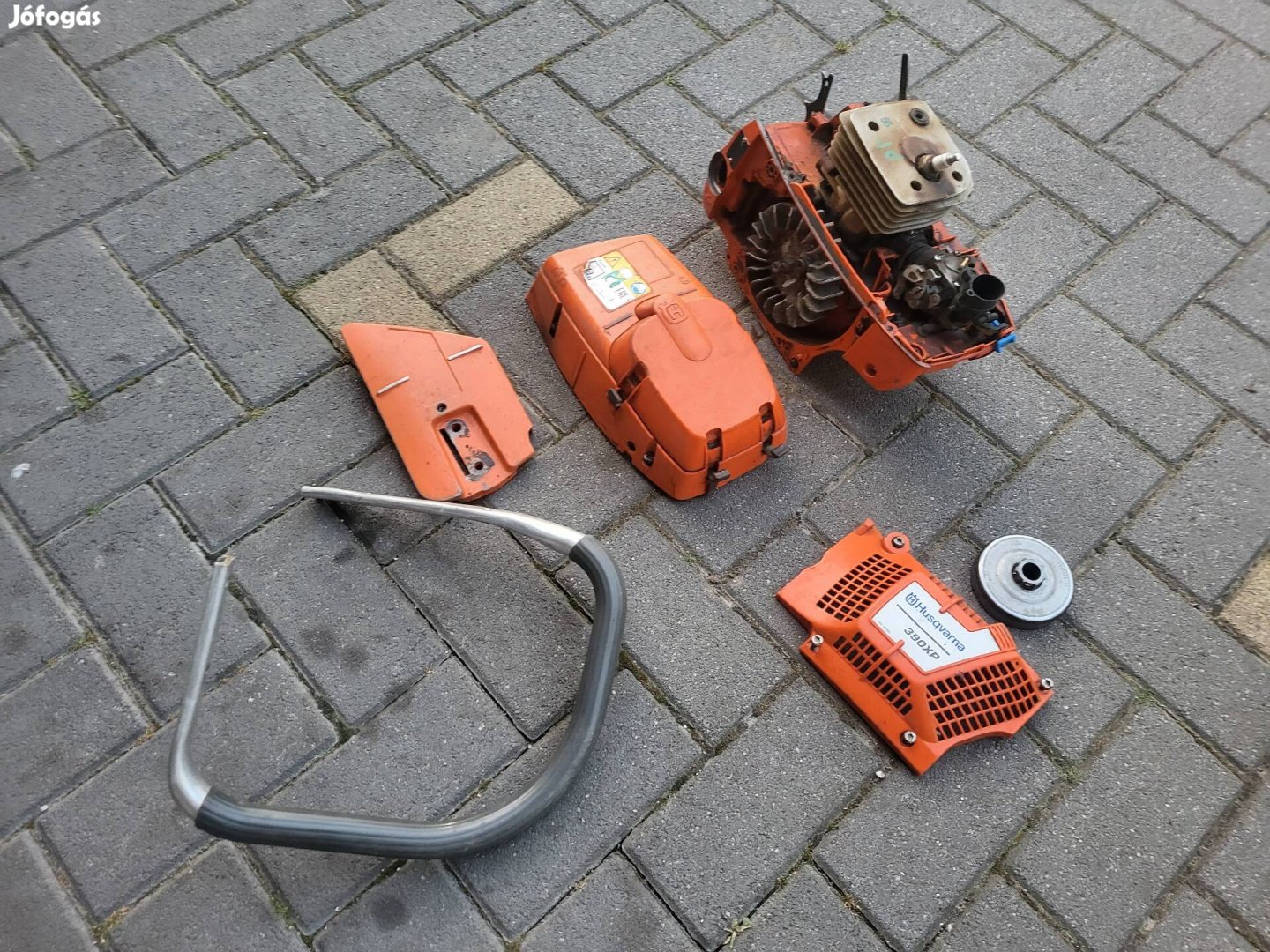 Eladó husqvarna 390 xp hibátlan hengerrel!