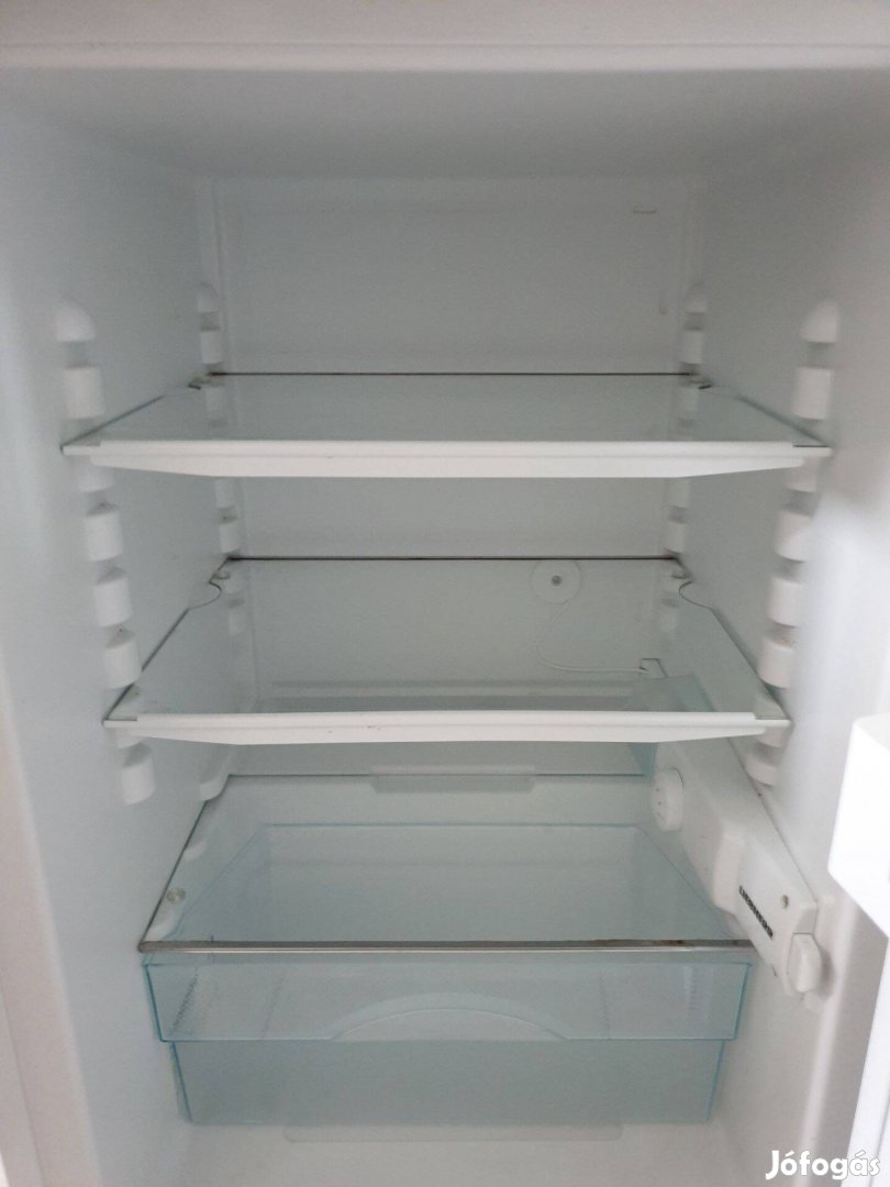 Eladó hűtőszekrény