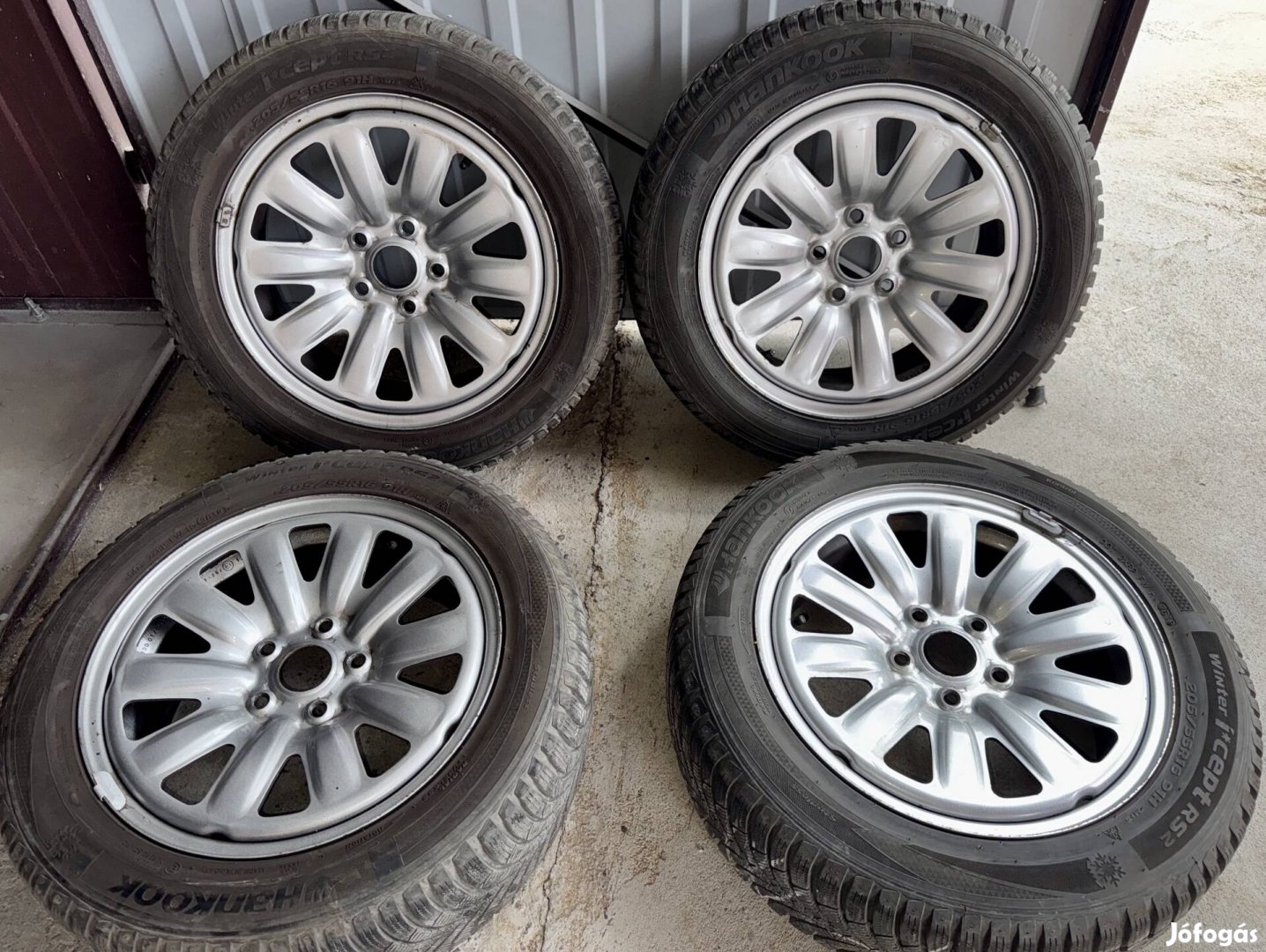 Eladó hybrid lemezfelni gumival 16" 5x112