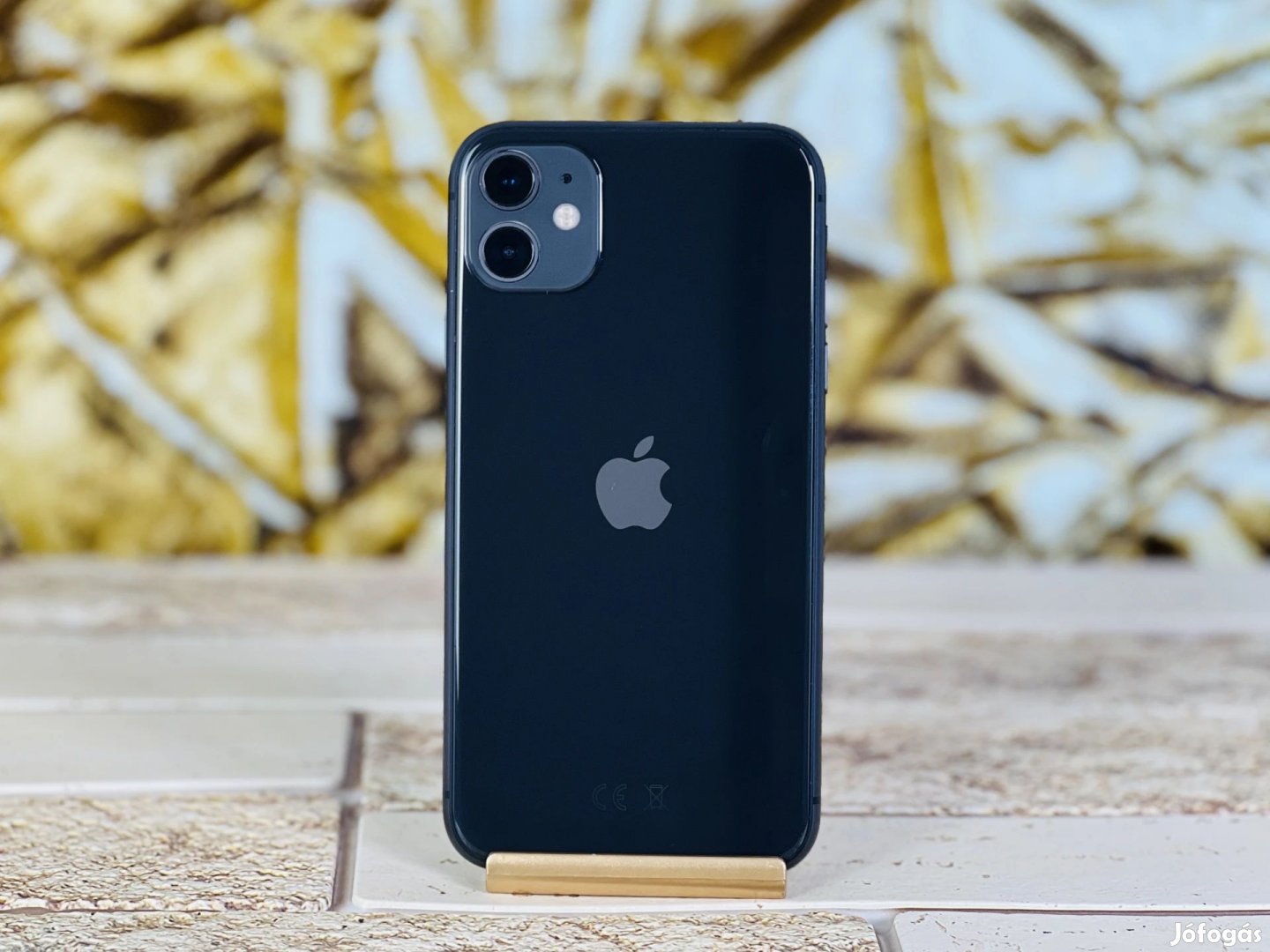 Eladó iPhone 11 64 GB Black szép állapotú - 12 HÓ GARANCIA