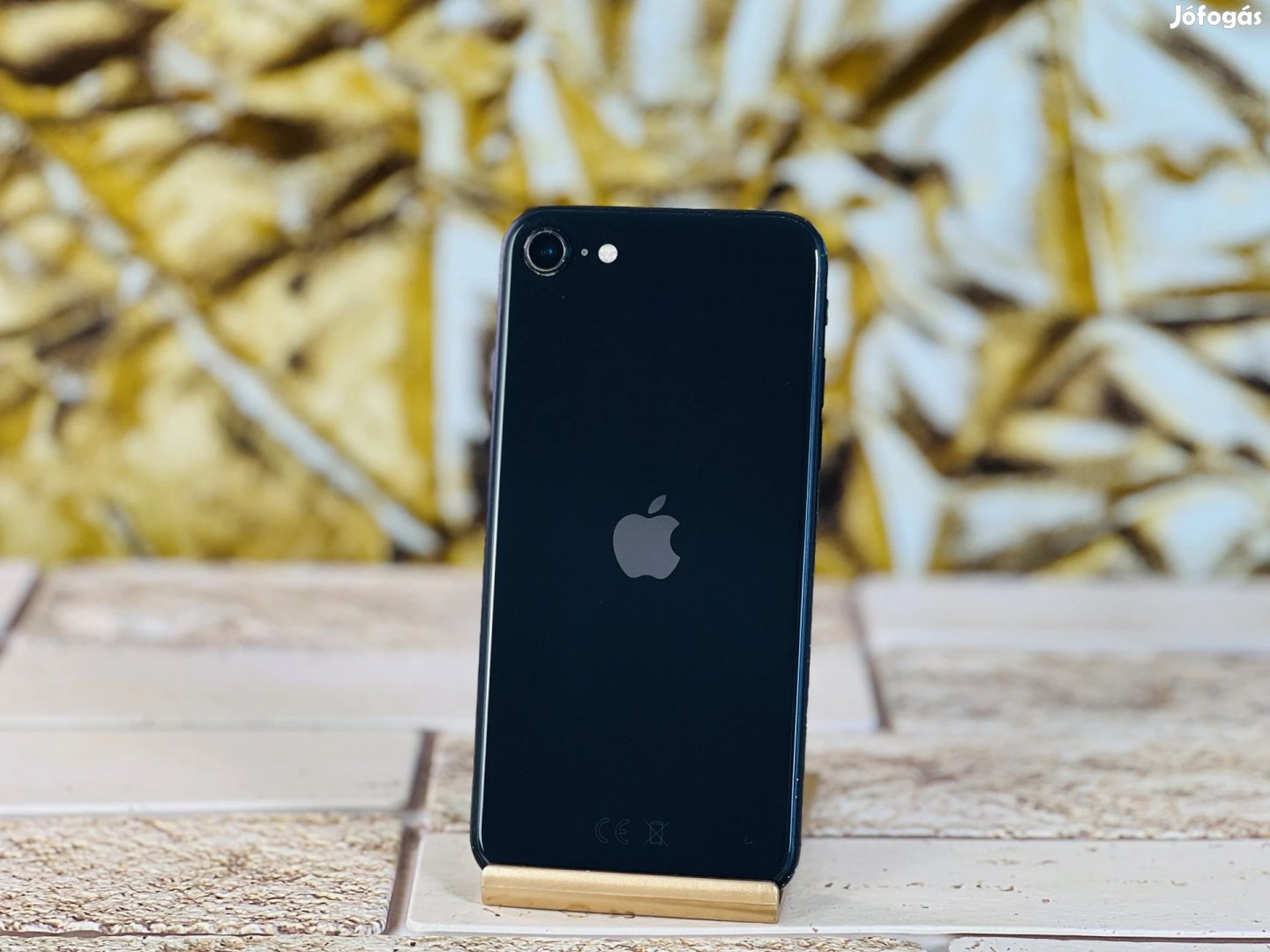 Eladó iPhone SE (2020) 128 GB Black 100% akku, szép állapotú - 12 HÓ