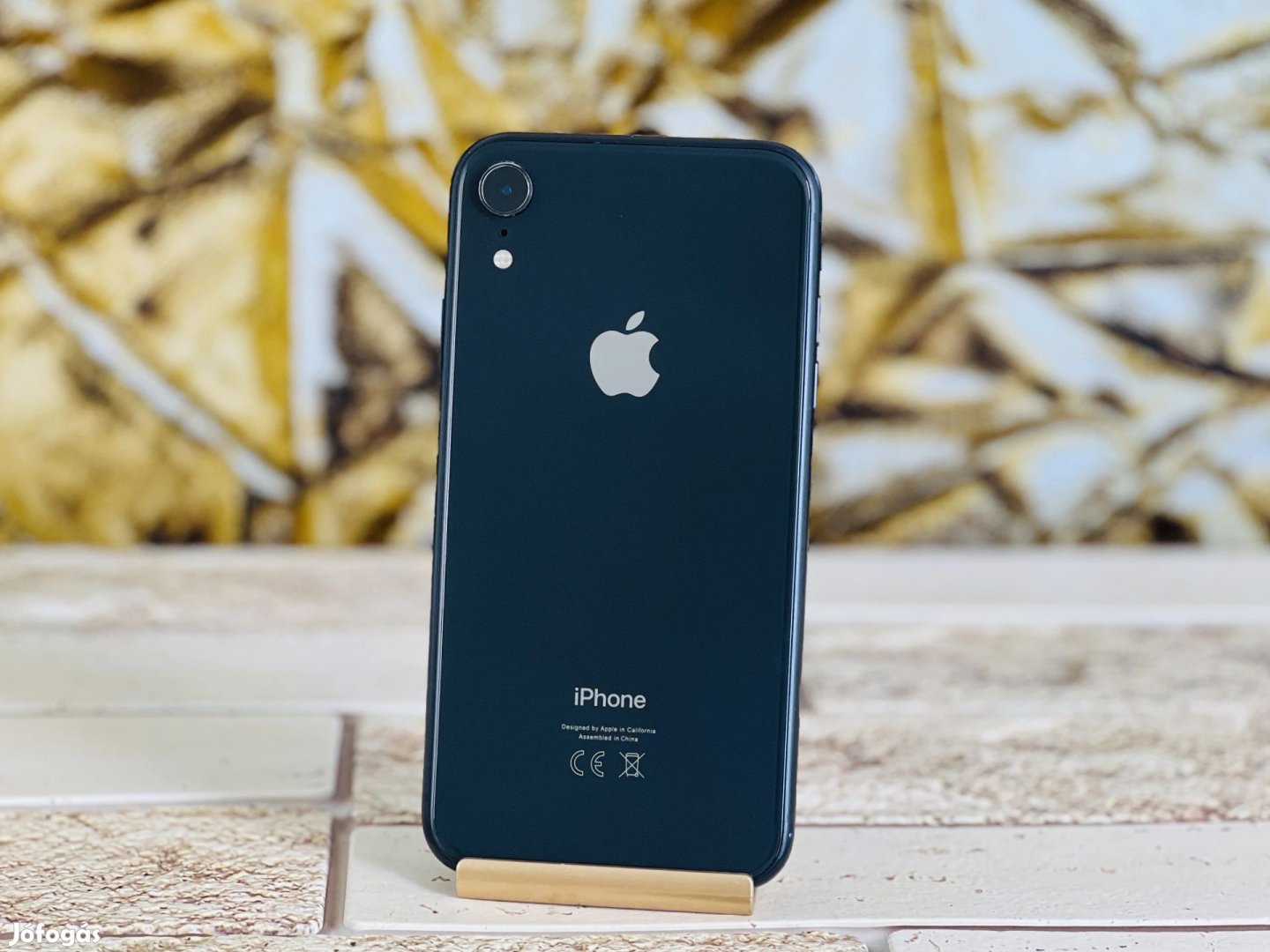 Eladó iPhone XR 64 GB Black szép állapotú - 12 HÓ GARANCIA