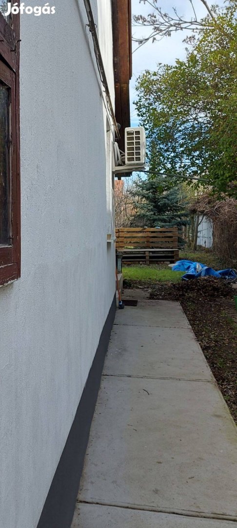 Eladó ingatlan Csongrád frekventált főutcáján!