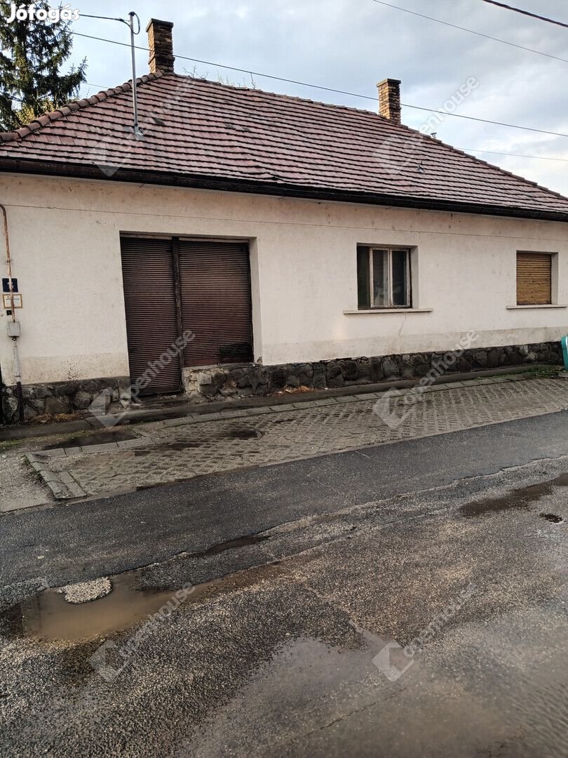 Eladó ingatlan Monor központjában  Kiváló üzleti lehetőség! ??