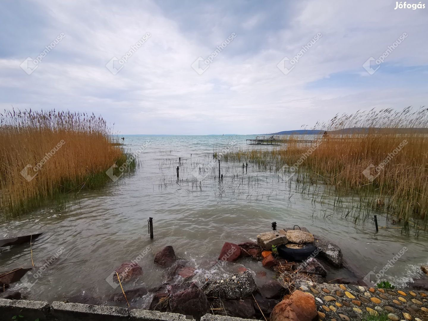 Eladó ingatlan, Balatonkenese