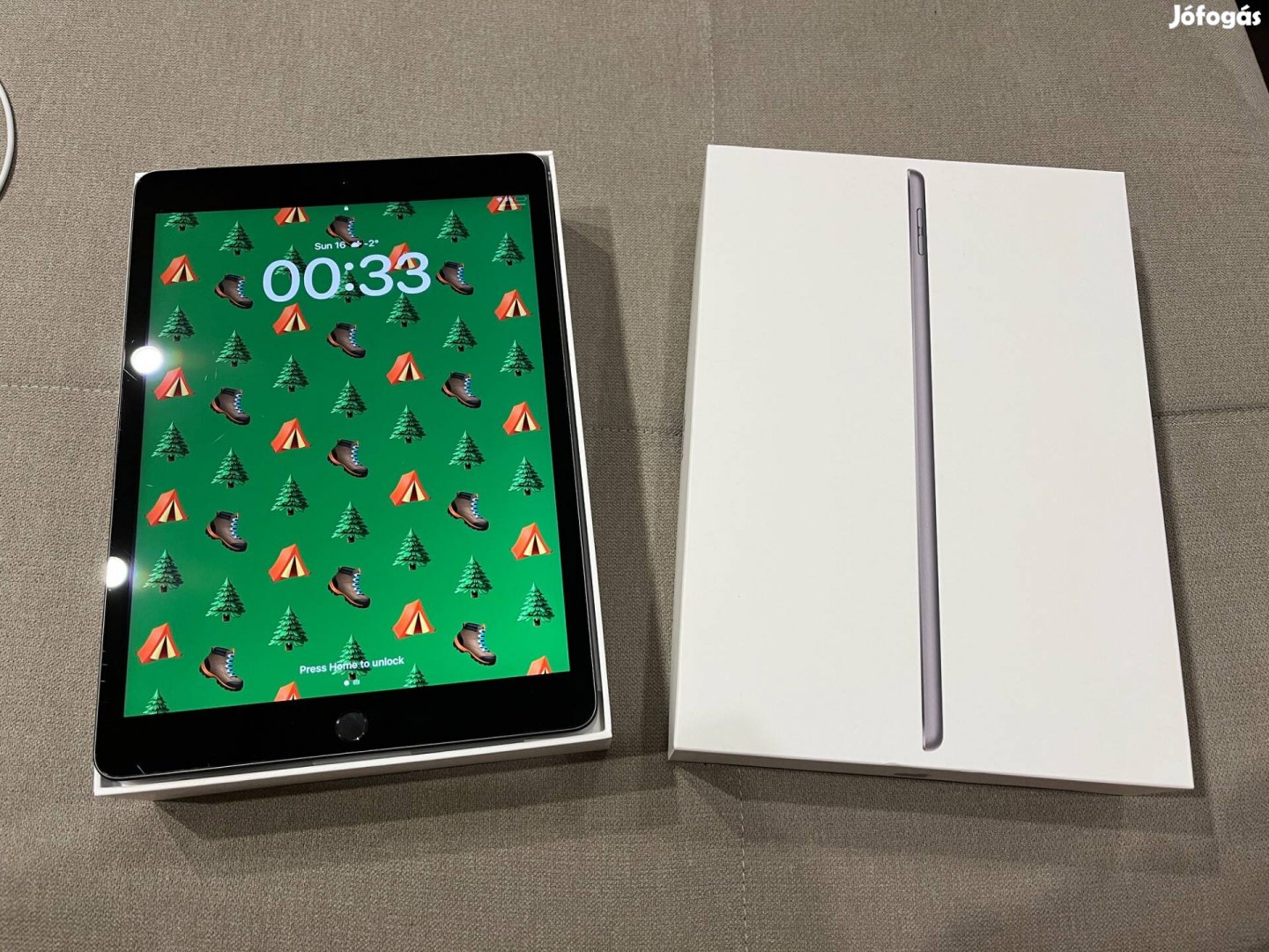 Eladó ipad 9 64gb Wifi + Cellular Space Gray, doboz-töltő