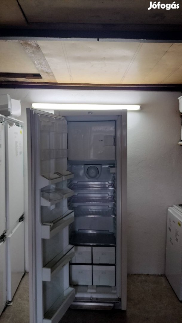 Eladó ipari kombinált hűtőszekrény 