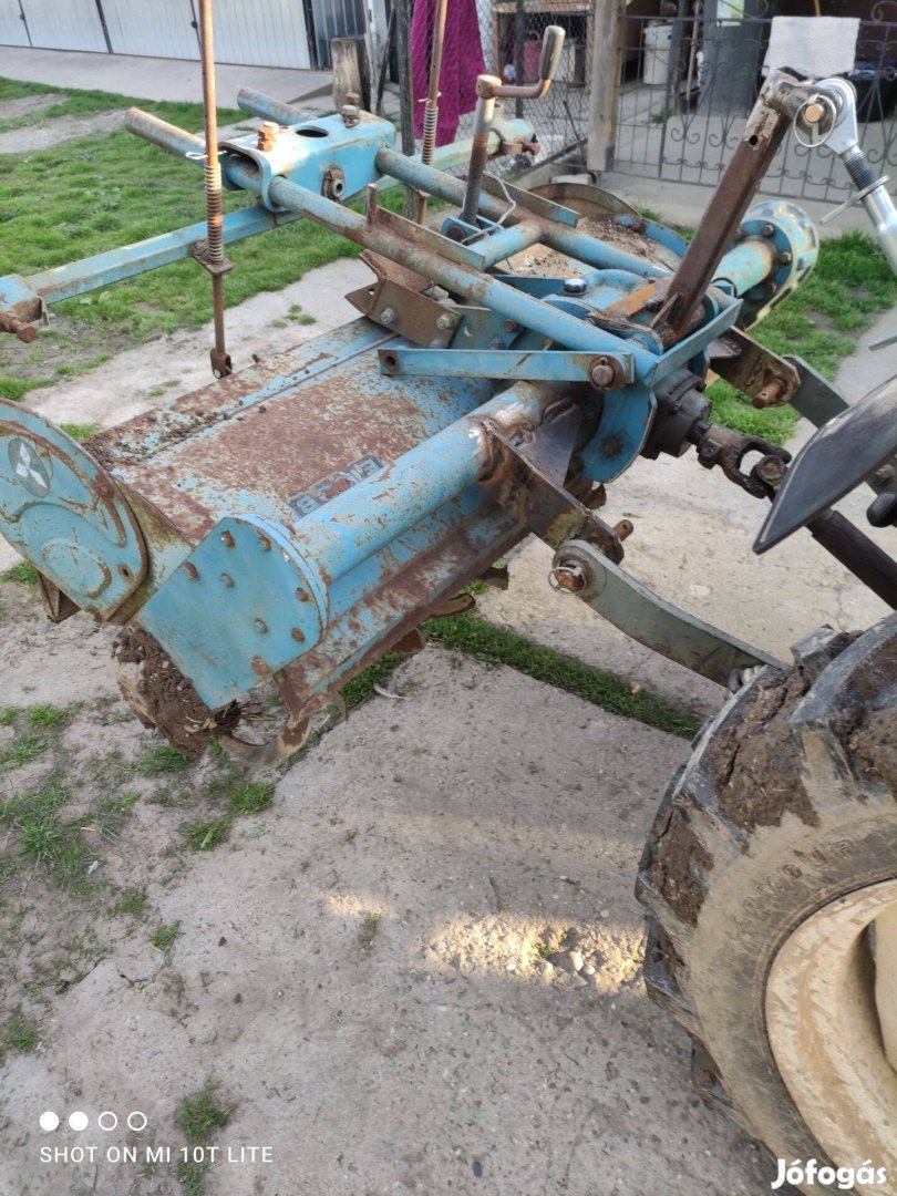 Eladó iseki tl 230