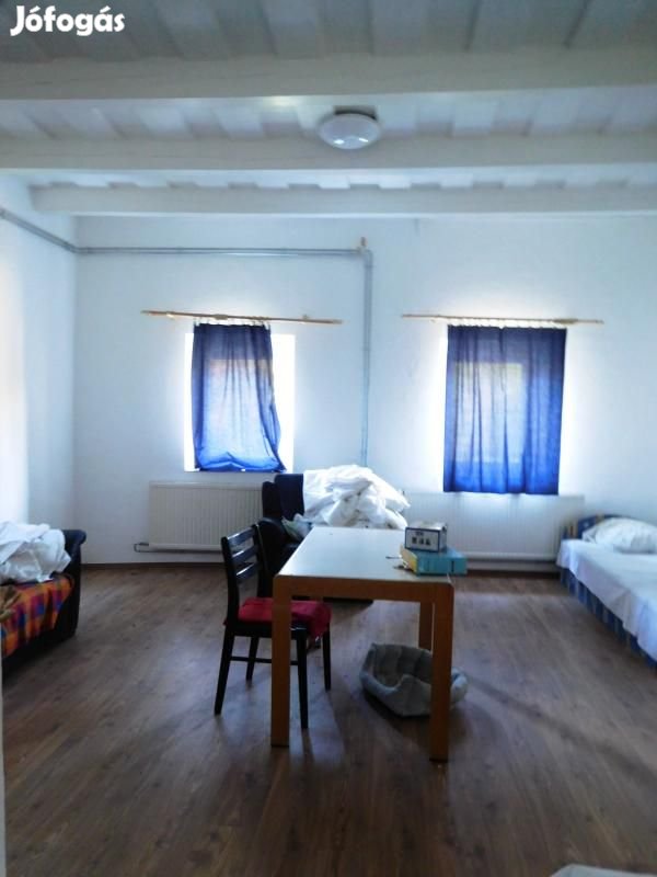 Eladó jászárokszállási családiház