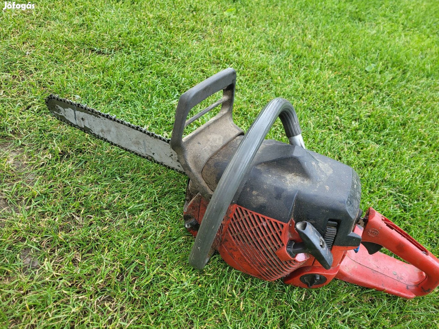 Eladó jonsered cs 2152 tipusú motorfűrész!