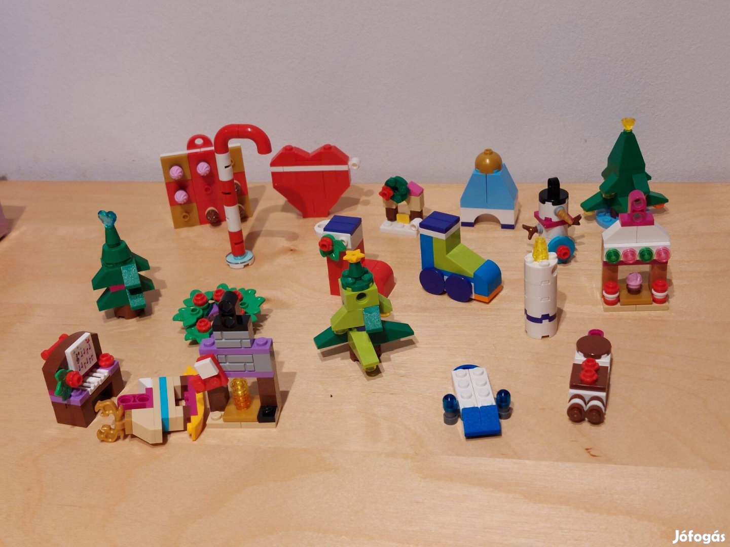 Eladó karácsonyfa díszek Lego Adventi naptárból