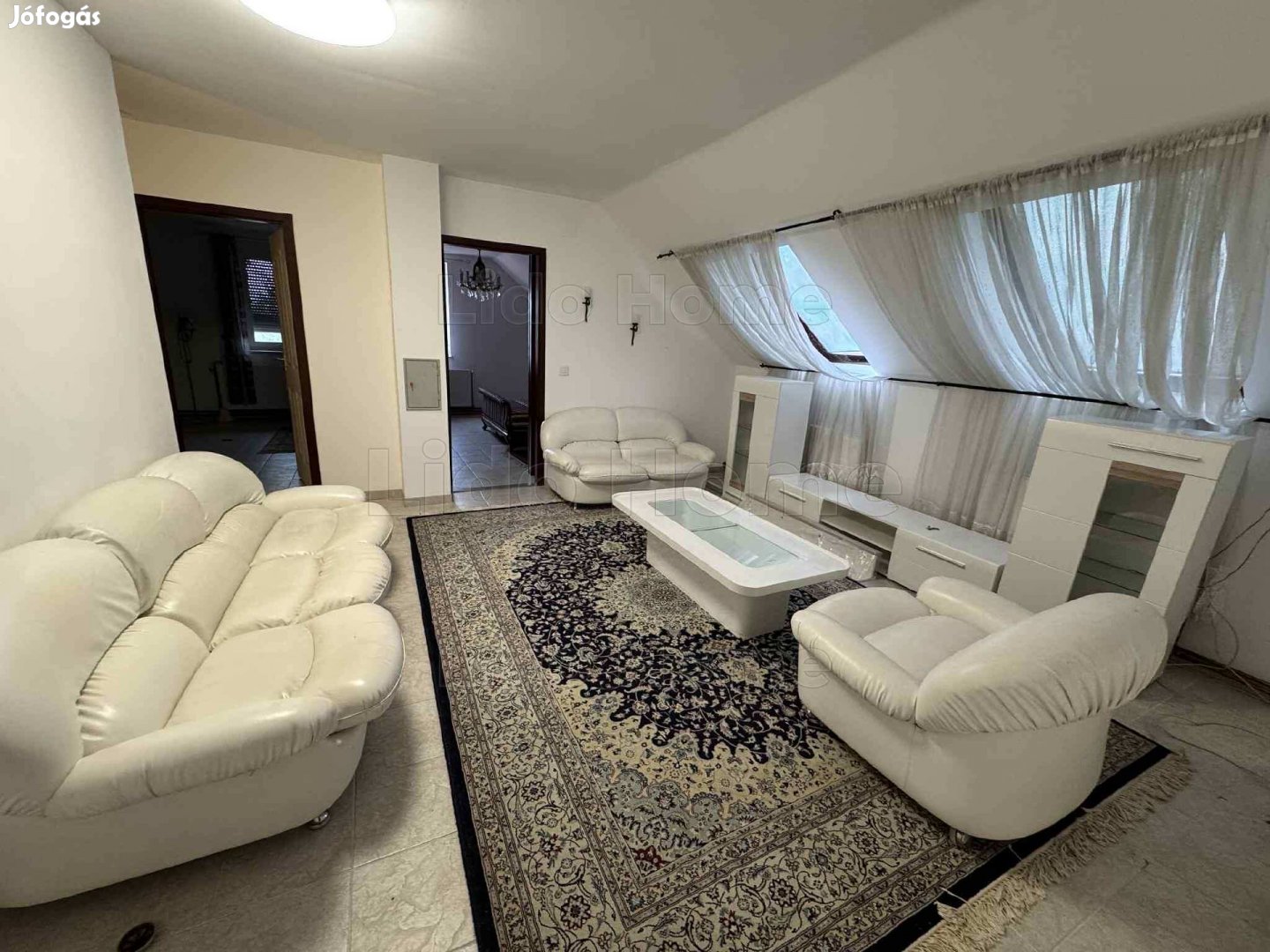 Eladó kényelmes lakóház Balatonfőkajáron!