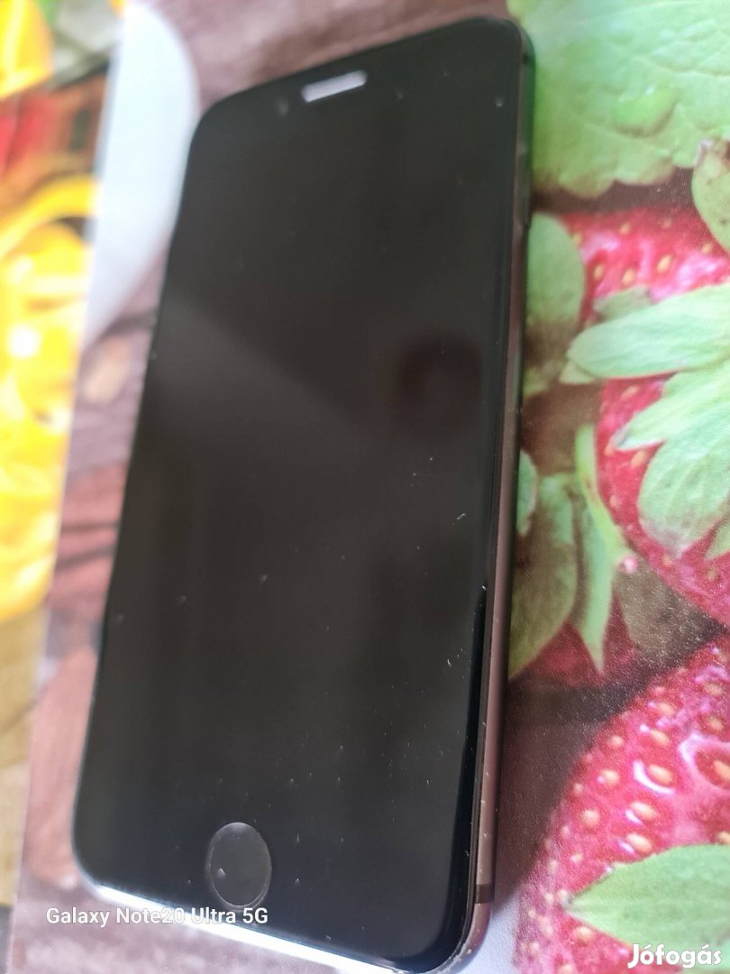 Eladó képen látható iphone 8 iclud záras!