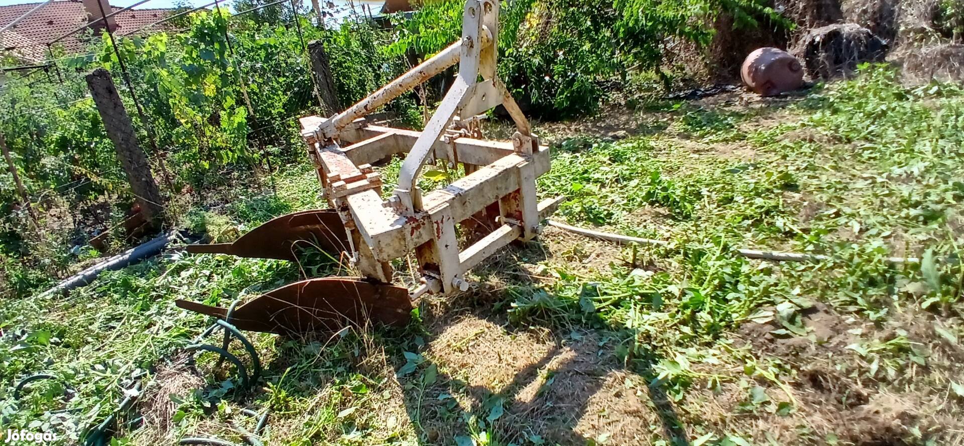 Eladó kettes eke