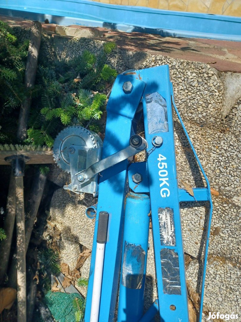 Eladó kézi daru