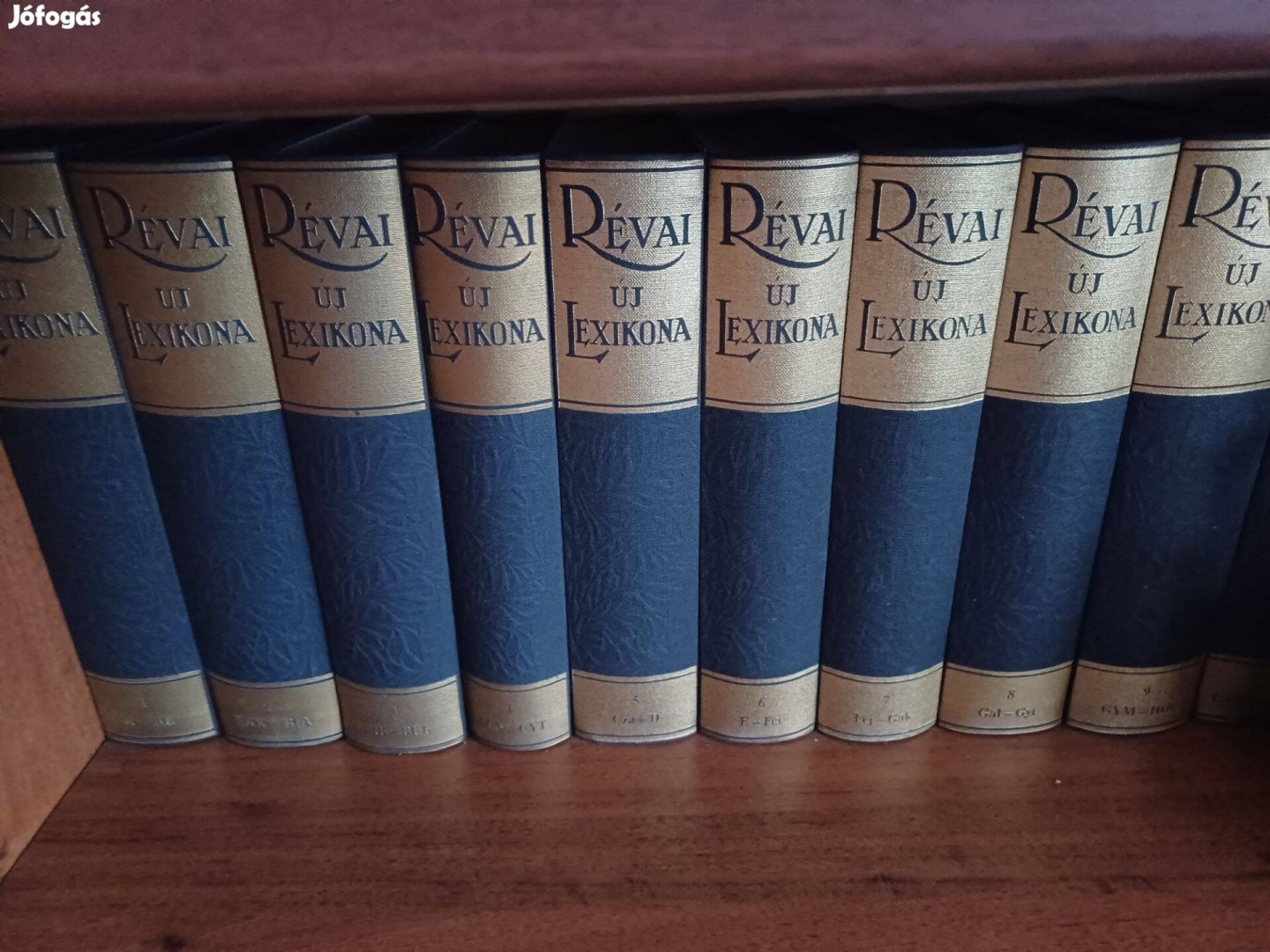 Eladó kiegészítő új Révay lexikon