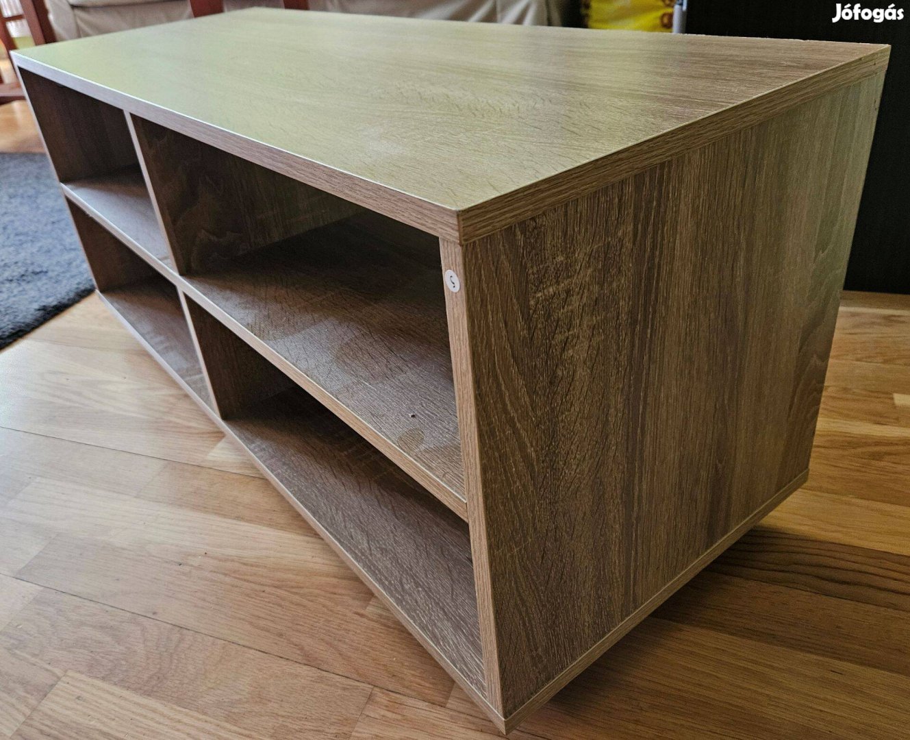 Eladó kifogástalan állapotú TV állvány