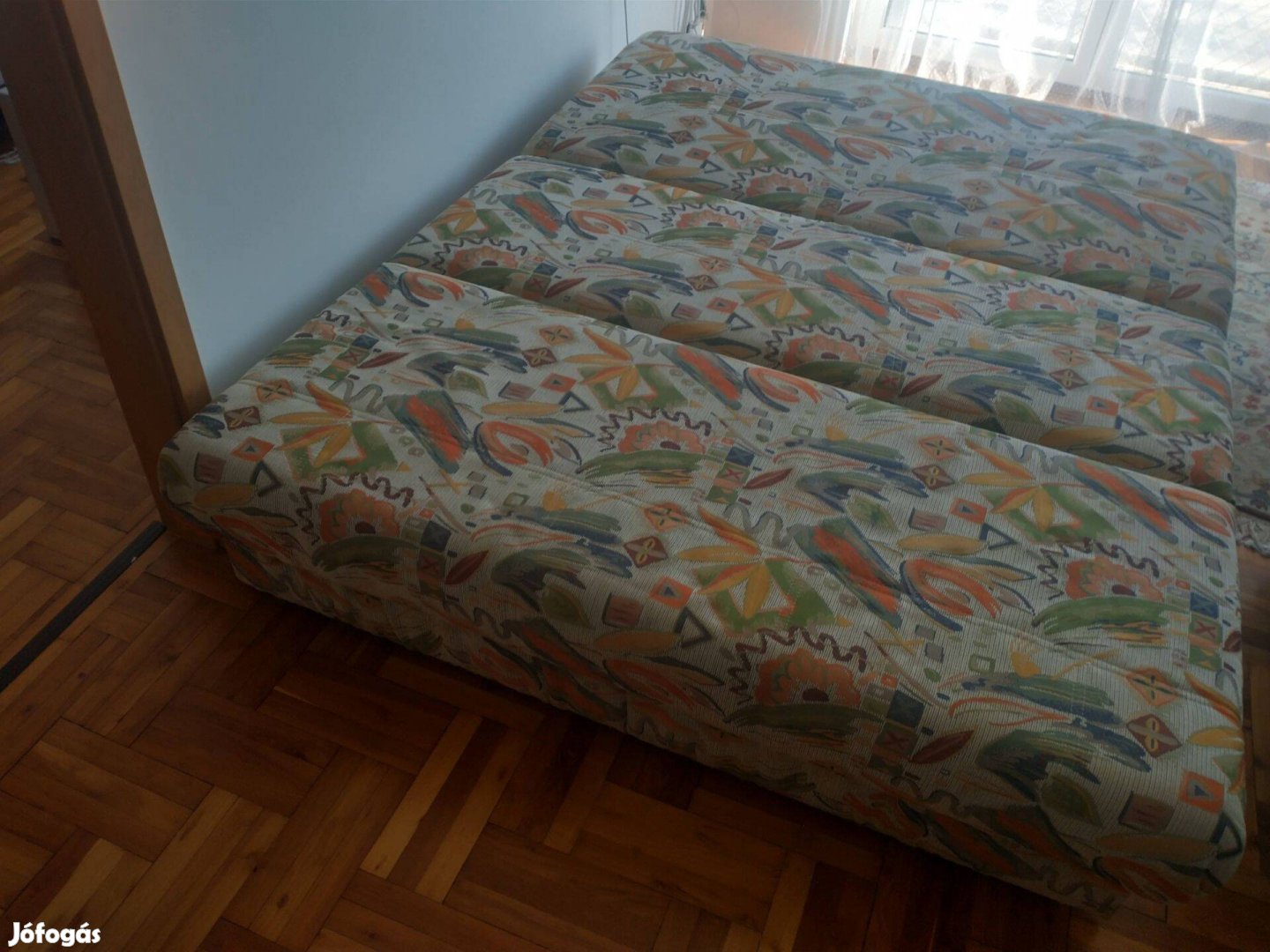 Eladó kihúzható kanapé