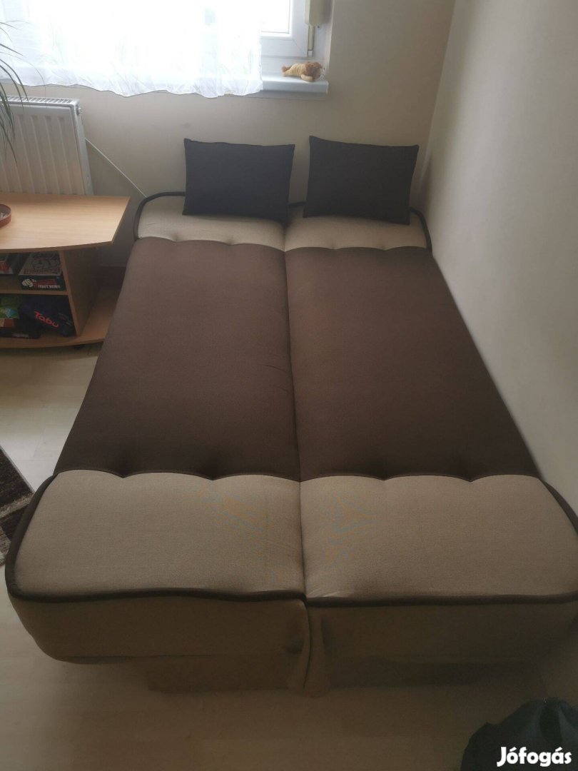Eladó kinyitható kanapé