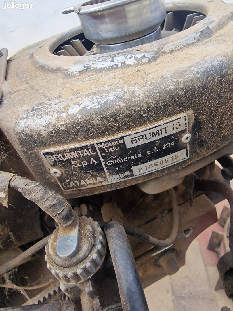 Eladó kistraktor 10 lóerős