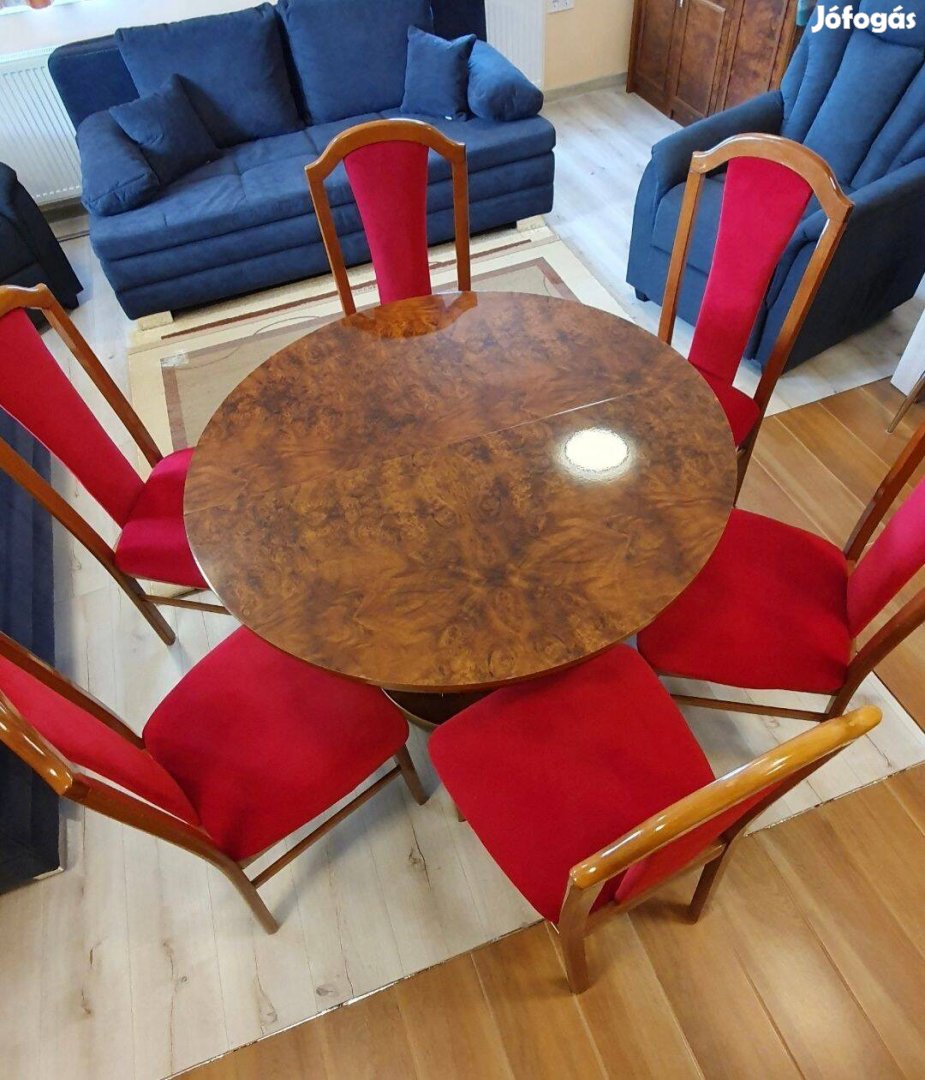 Eladó komód és kerek asztal 6 db székkel