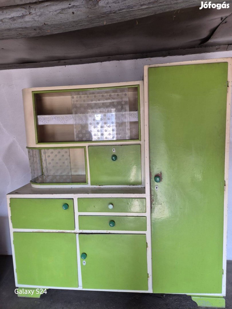 Eladó konyhaszekrény