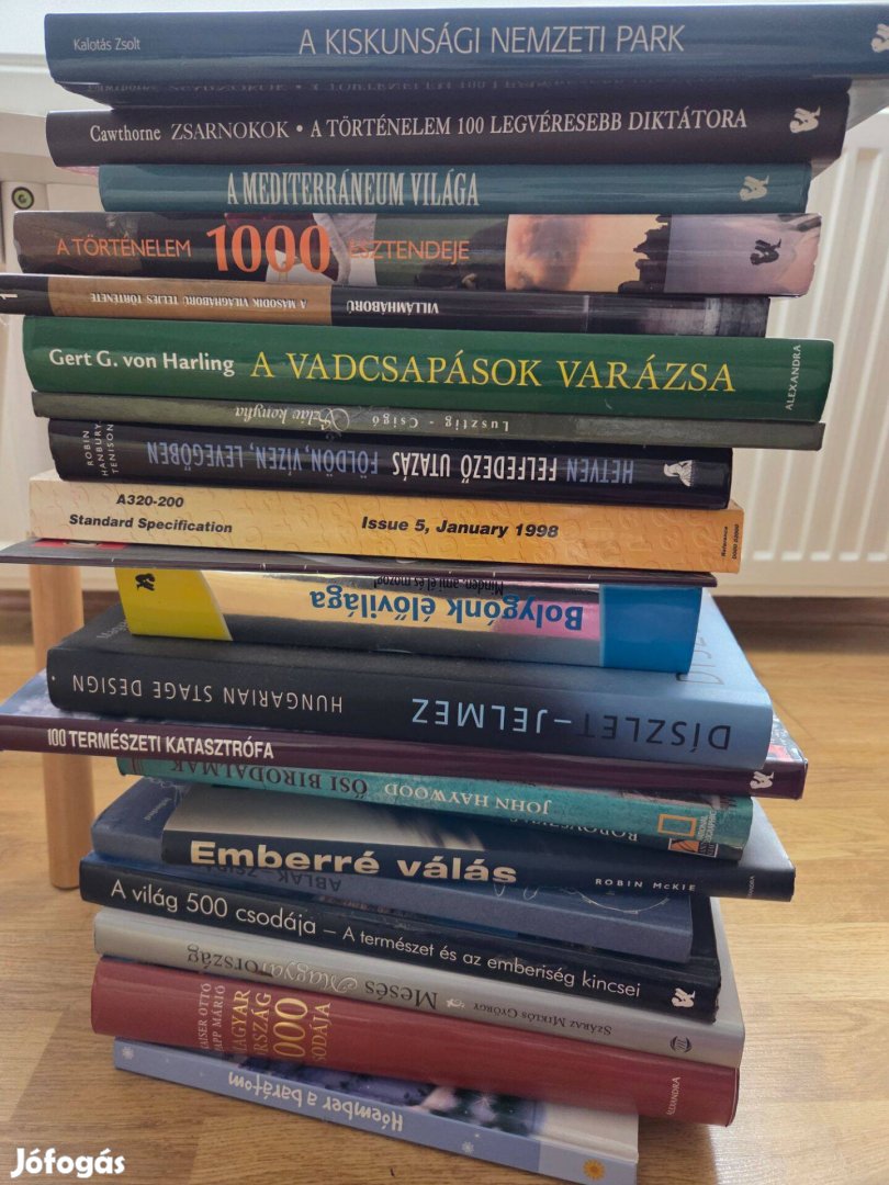 Eladó könyvek A képeken látható címek