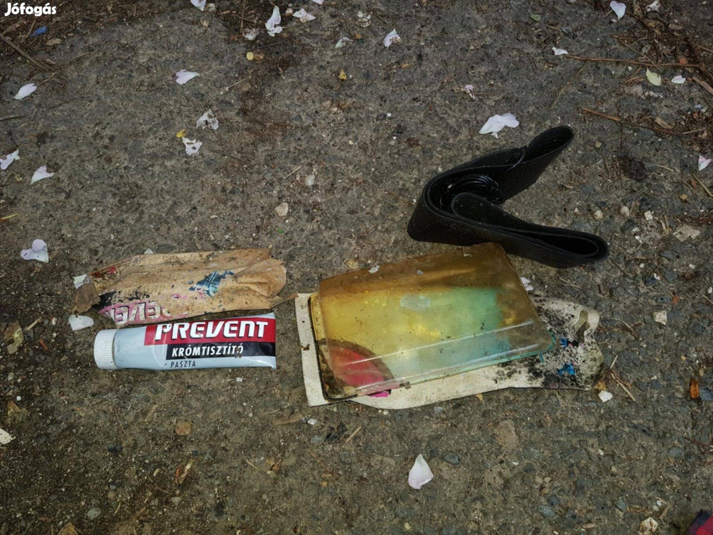 Eladó krómtisztító