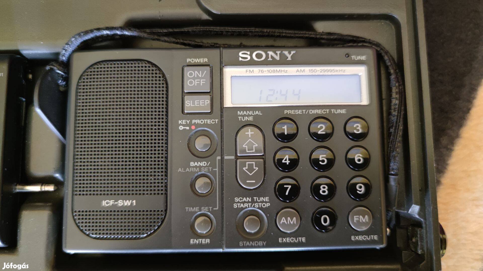 Eladó különleges Sony rádió !!!