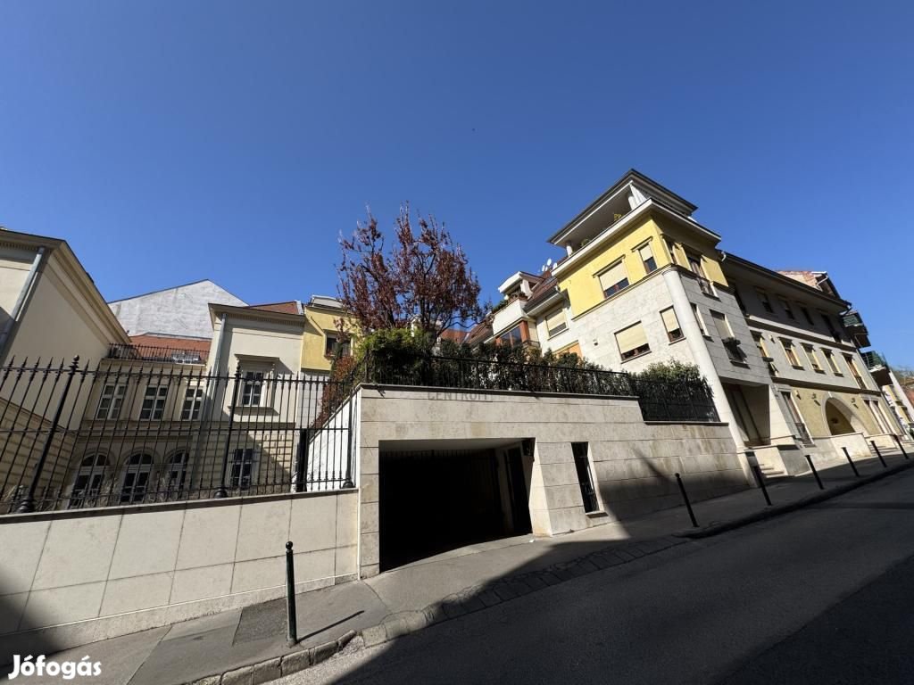 Eladó lakás Budapest 1. ker., Víziváros