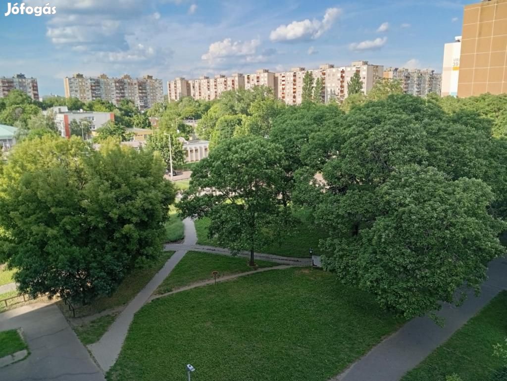 Eladó lakás Budapest 4. ker., Újpest