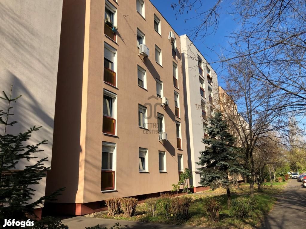 Eladó lakás Budapest 4. ker., Újpesti lakótelep