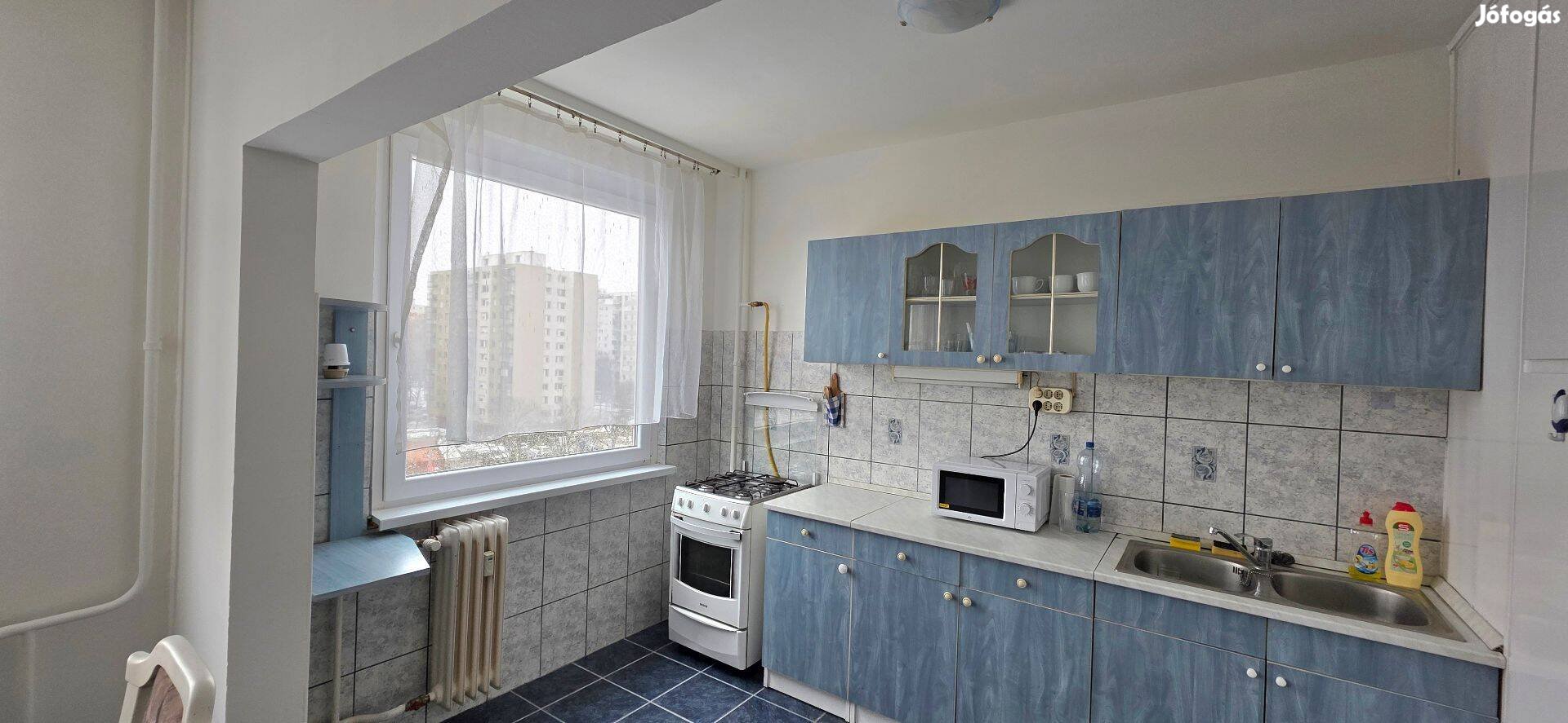 Eladó lakás Malompark közelében