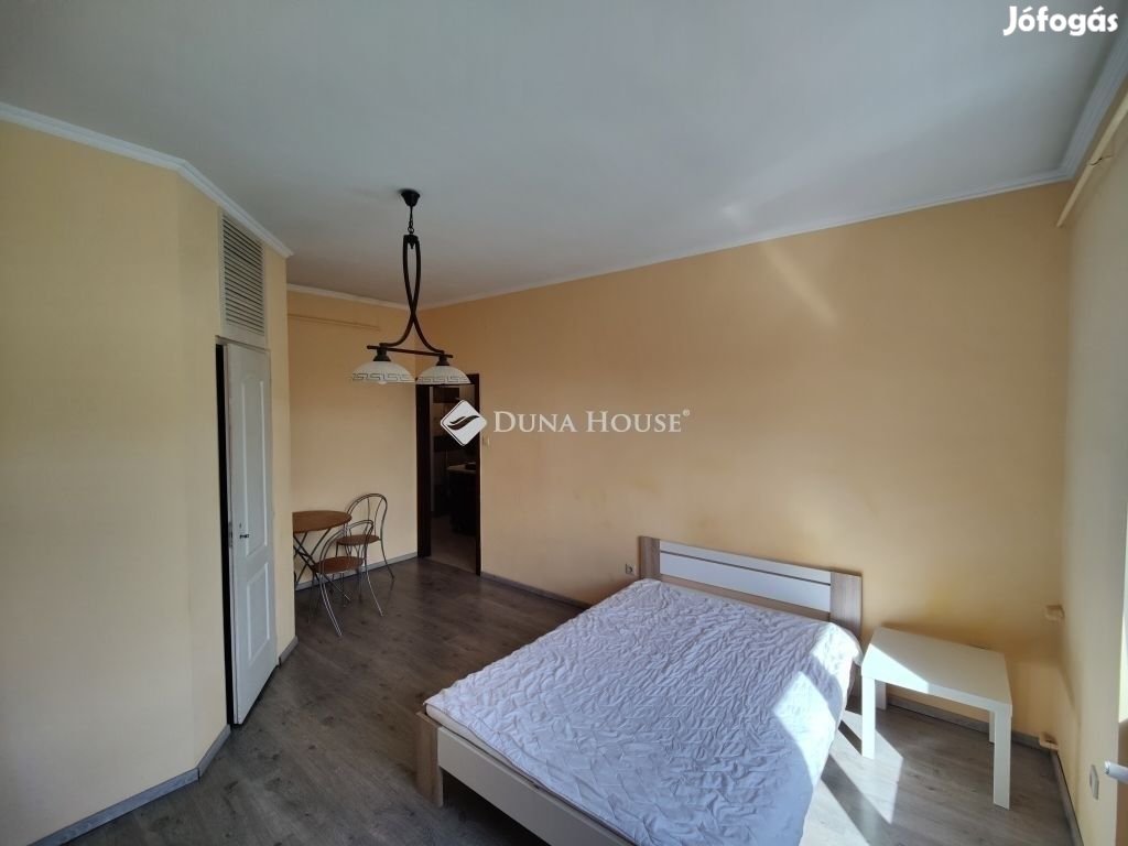 Eladó lakás, Budapest 10. ker.