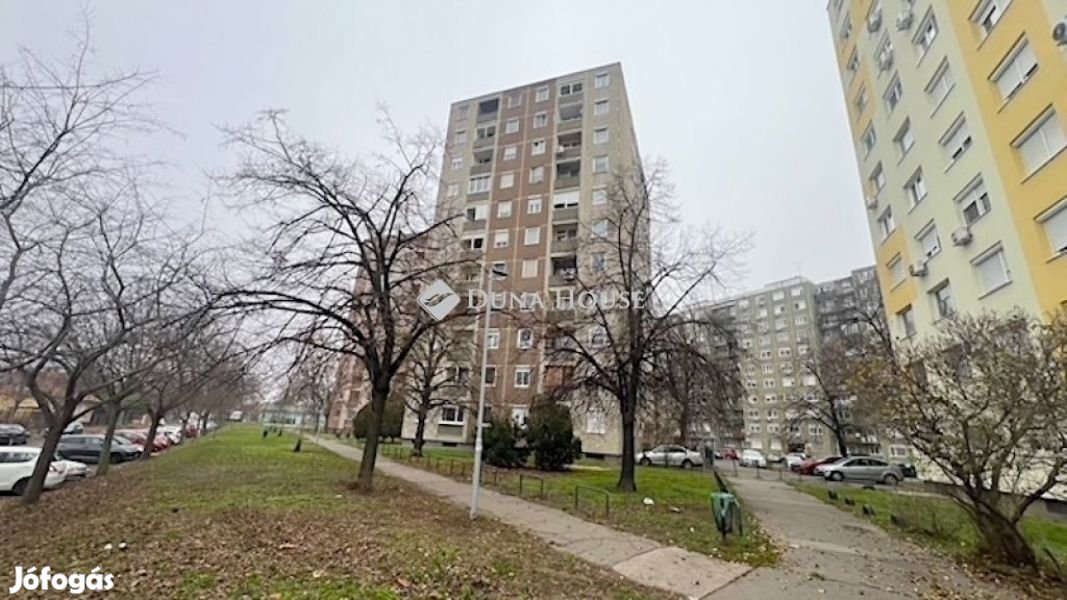 Eladó lakás, Budapest 15. ker.