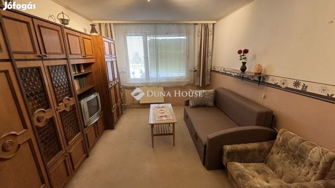 Eladó lakás, Budapest 15. ker.