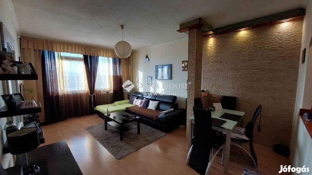 Eladó lakás, Budapest 15. ker.