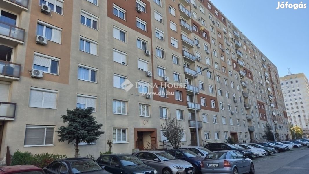 Eladó lakás, Budapest 15. ker.