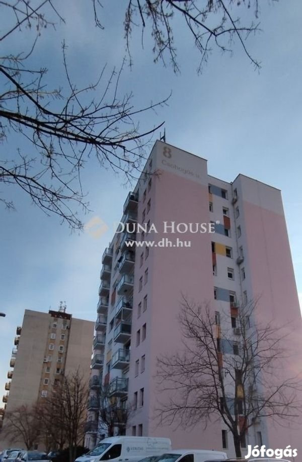 Eladó lakás, Budapest 15. ker.