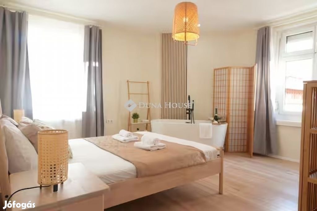 Eladó lakás, Budapest 6. ker.