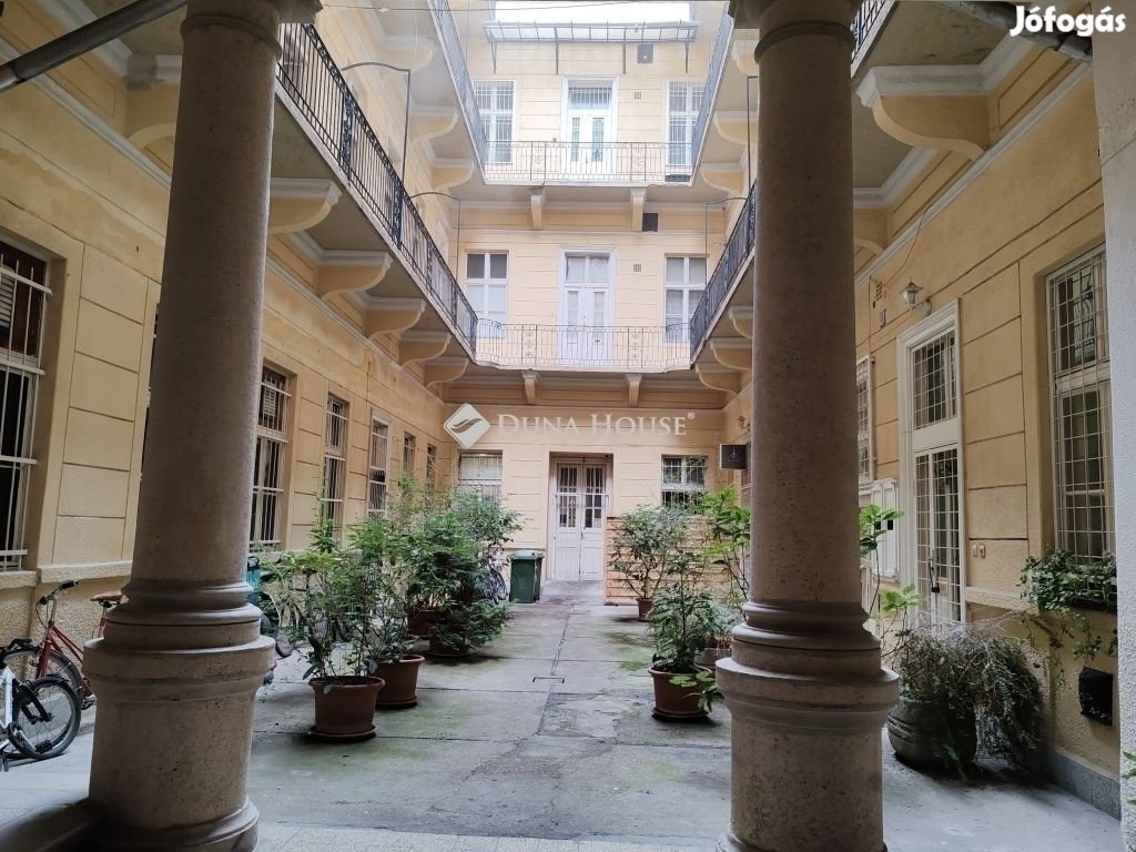 Eladó lakás, Budapest 6. ker.