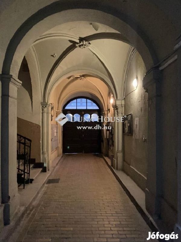 Eladó lakás, Budapest 8. ker.