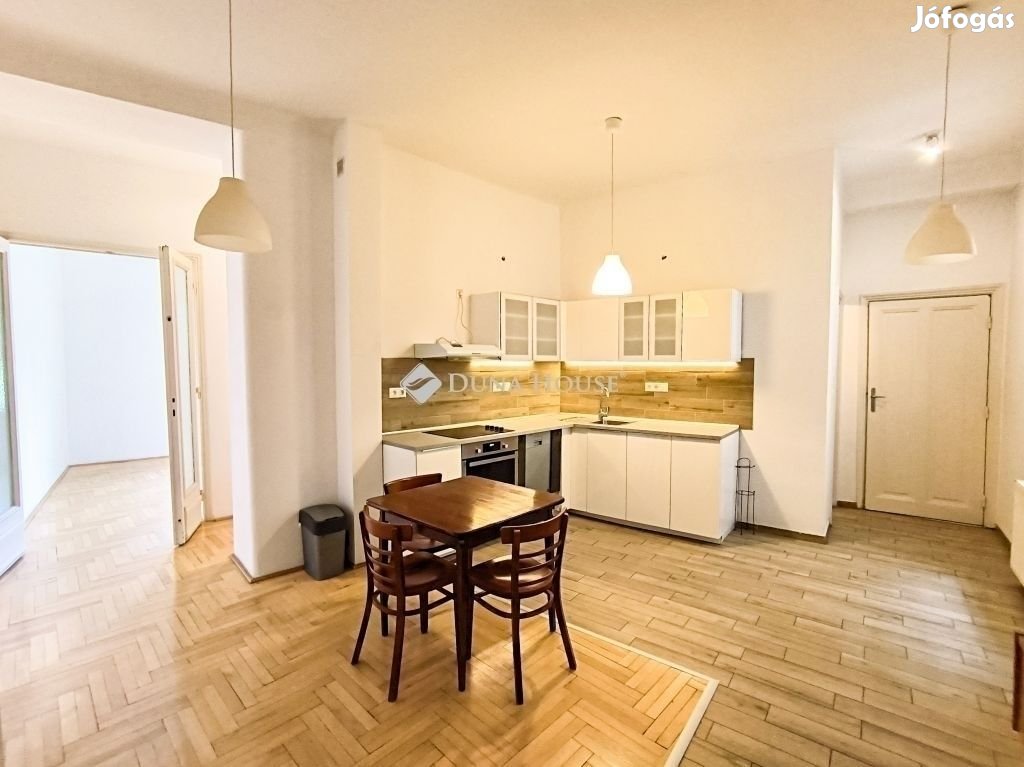 Eladó lakás, Budapest 8. ker.