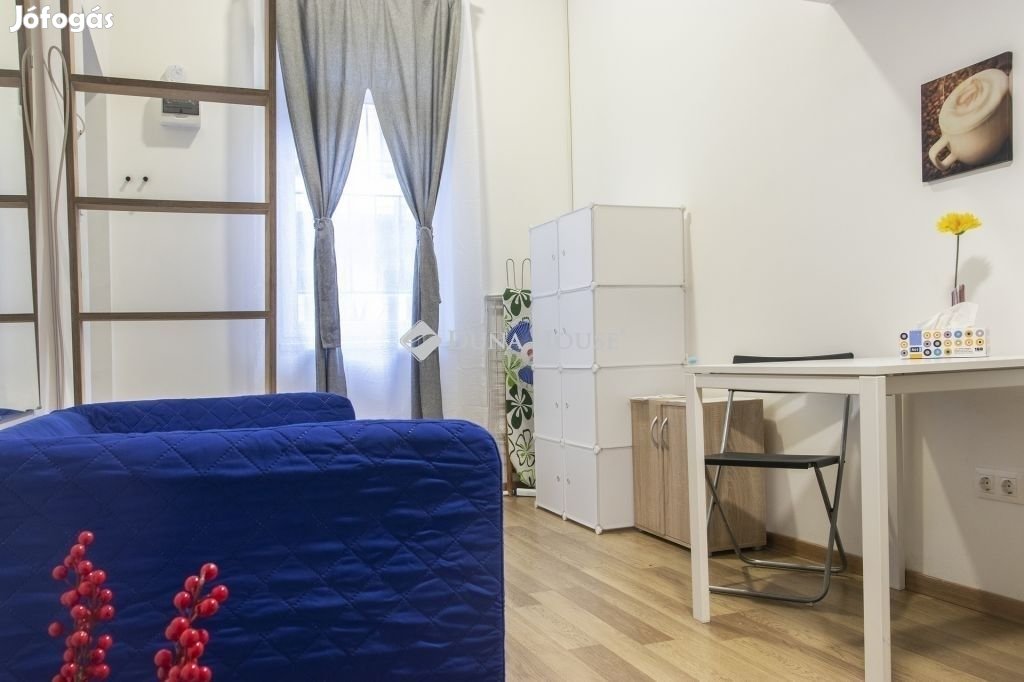 Eladó lakás, Budapest 8. ker.