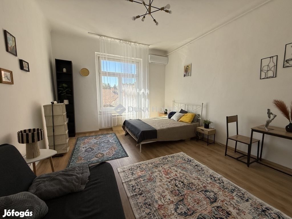 Eladó lakás, Budapest 8. ker.