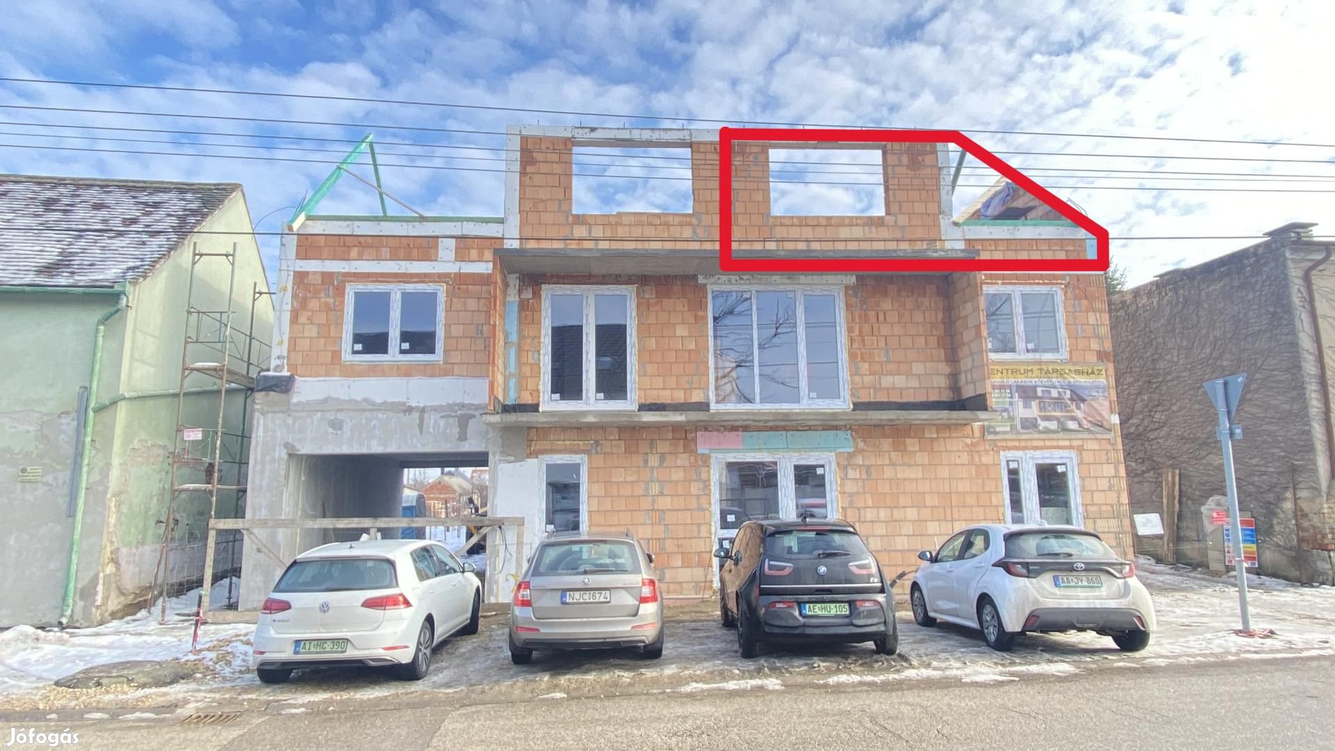 Eladó lakás, Csorna