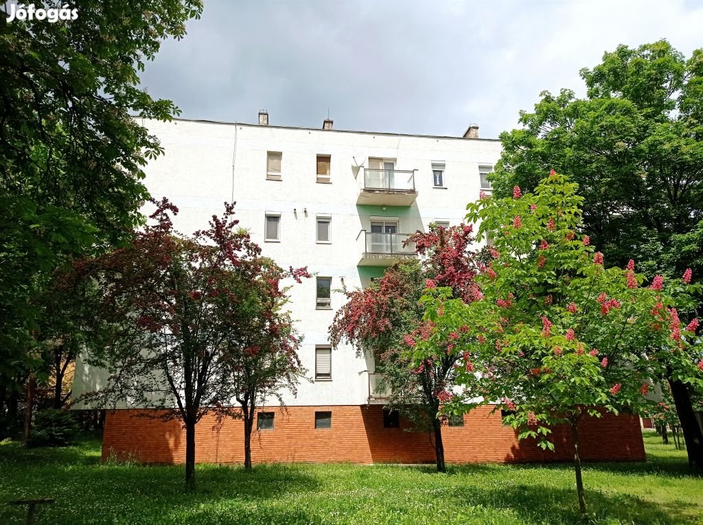 Eladó lakás, Keszthely