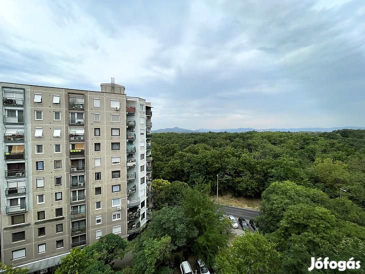 Eladó lakás - Budapest IV. kerület, Káposztásmegyer