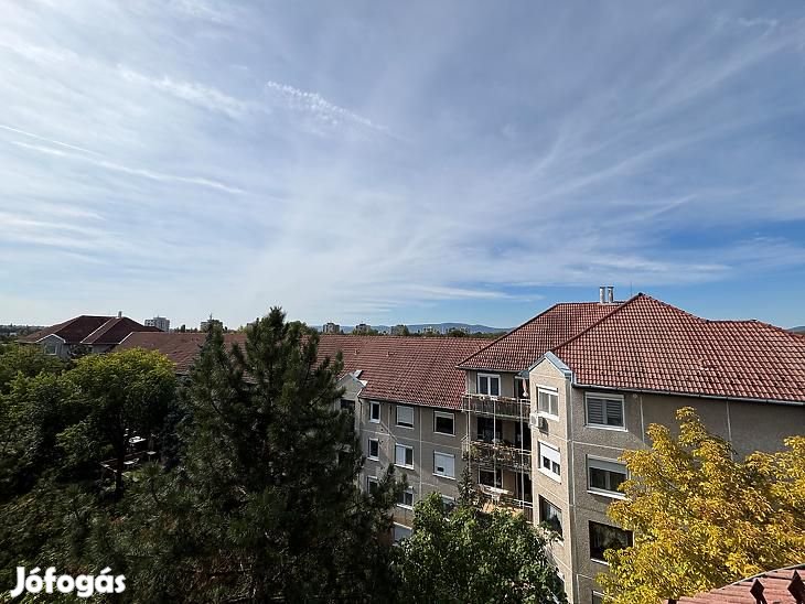 Eladó lakás - Budapest IV. kerület, Káposztásmegyer