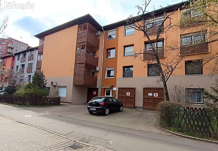 Eladó lakás - Budapest IV. kerület, Káposztásmegyer
